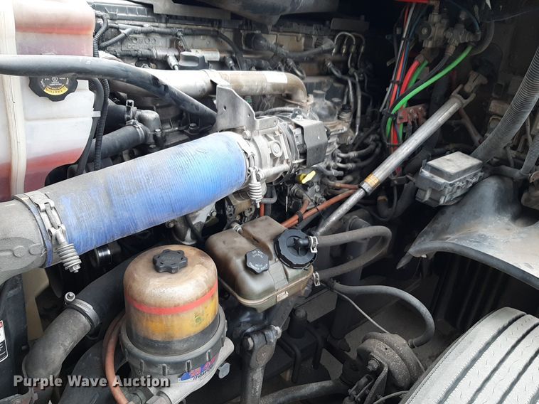 image for item DV9783 2014 Freightliner Cascadia Evolution  semi truck