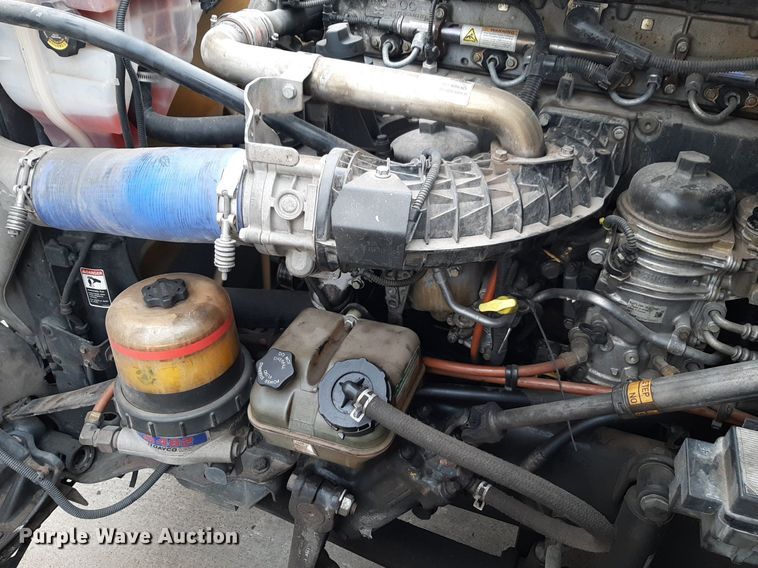 image for item DV9783 2014 Freightliner Cascadia Evolution  semi truck