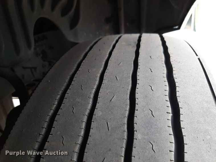 image for item DV9783 2014 Freightliner Cascadia Evolution  semi truck