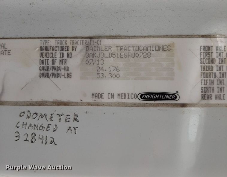 image for item DV9783 2014 Freightliner Cascadia Evolution  semi truck