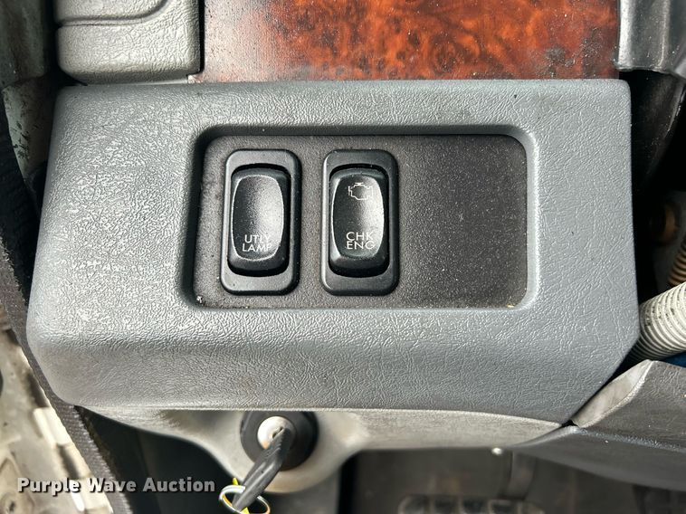 image for item EG1174 2002 Freightliner  Century Class semi truck