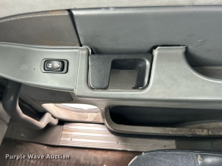 image for item EG1174 2002 Freightliner  Century Class semi truck