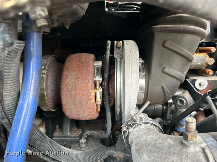 image for item EG1174 2002 Freightliner  Century Class semi truck