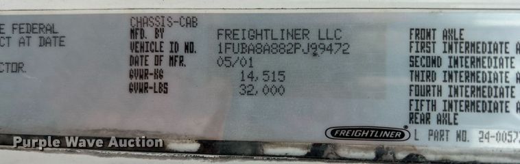 image for item EG1174 2002 Freightliner  Century Class semi truck