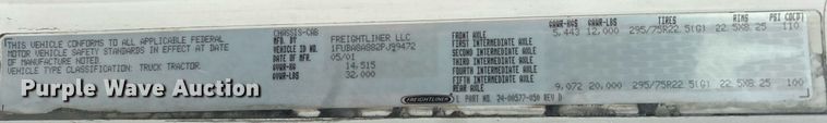 image for item EG1174 2002 Freightliner  Century Class semi truck