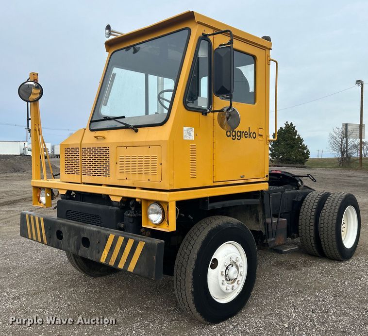 image for item EG1191 1991 Ottawa 30 yard truck