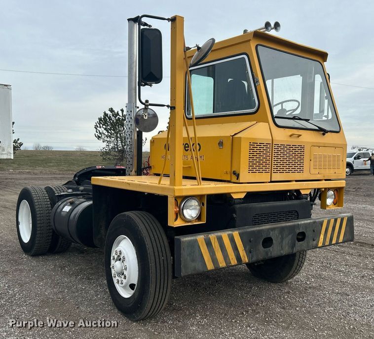 image for item EG1191 1991 Ottawa 30 yard truck