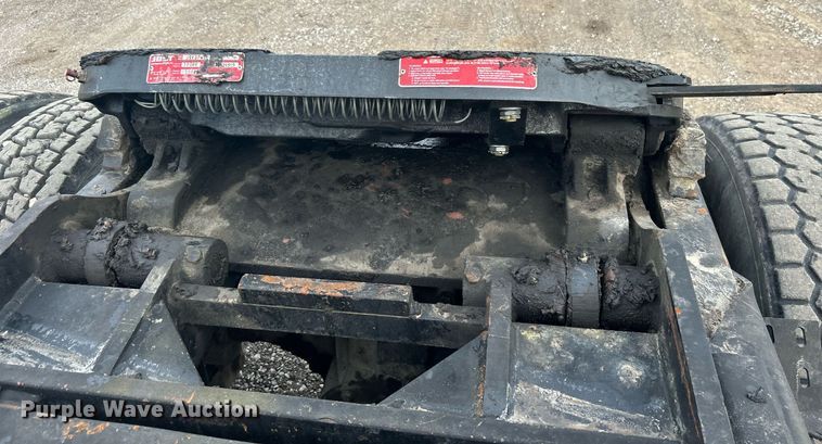 image for item EG1191 1991 Ottawa 30 yard truck