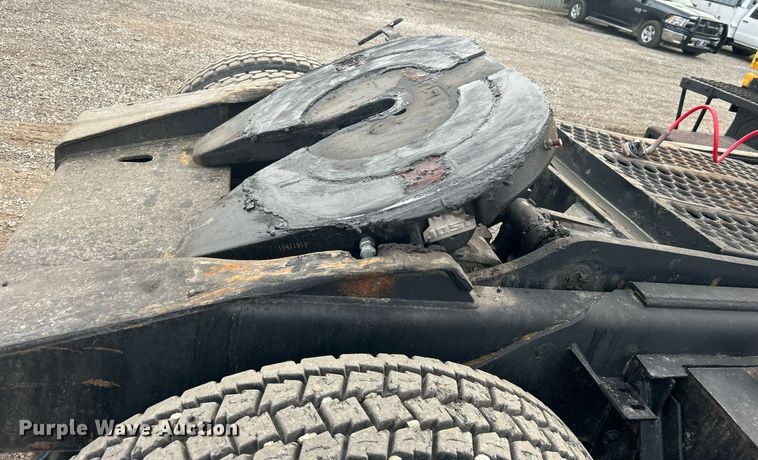 image for item EG1191 1991 Ottawa 30 yard truck