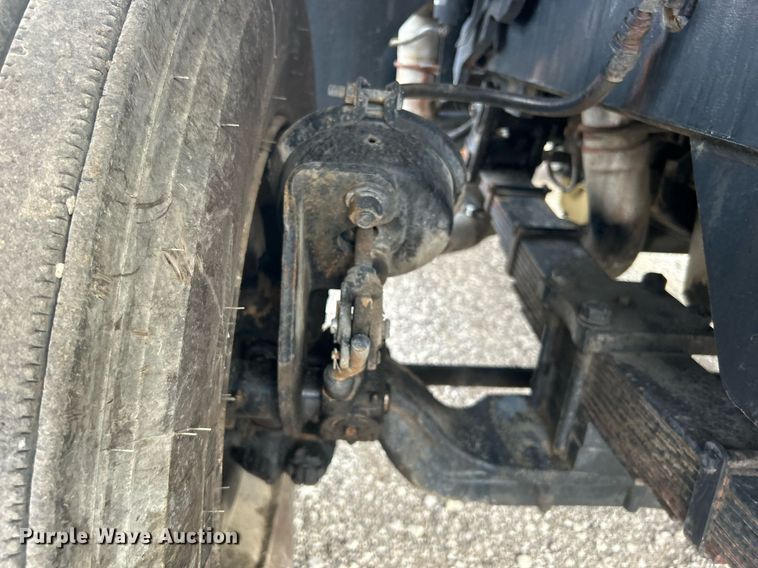 image for item EG1191 1991 Ottawa 30 yard truck