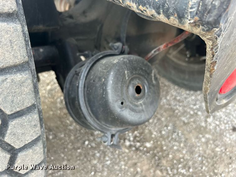 image for item EG1191 1991 Ottawa 30 yard truck