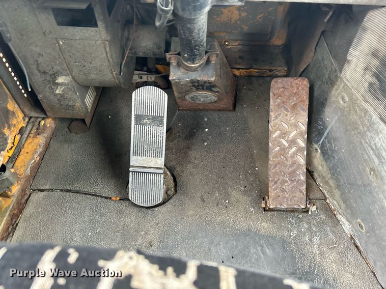 image for item EG1191 1991 Ottawa 30 yard truck