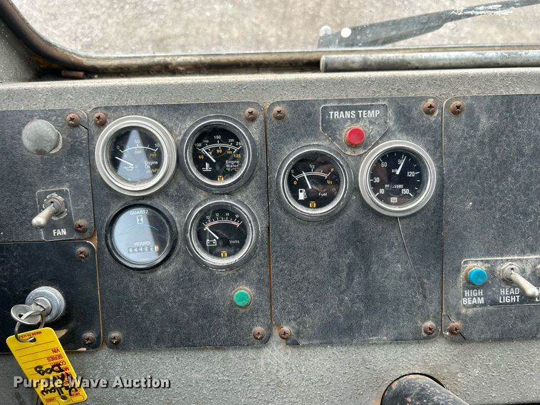 image for item EG1191 1991 Ottawa 30 yard truck