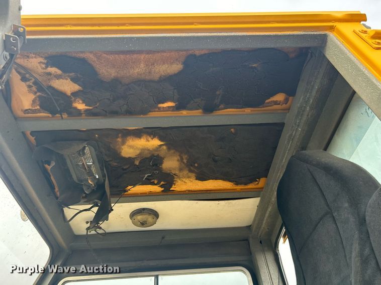 image for item EG1191 1991 Ottawa 30 yard truck