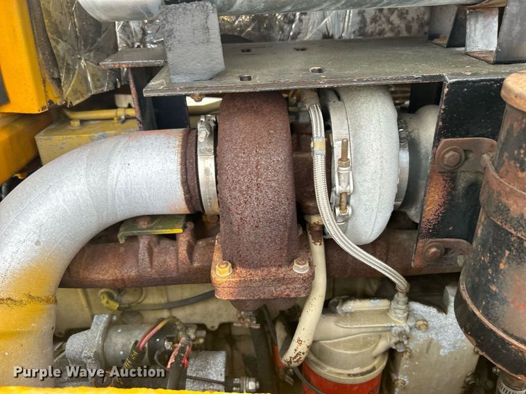 image for item EG1191 1991 Ottawa 30 yard truck