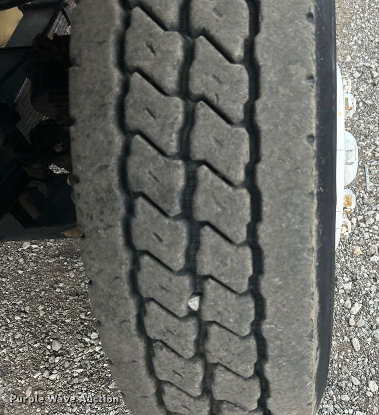 image for item EG1191 1991 Ottawa 30 yard truck