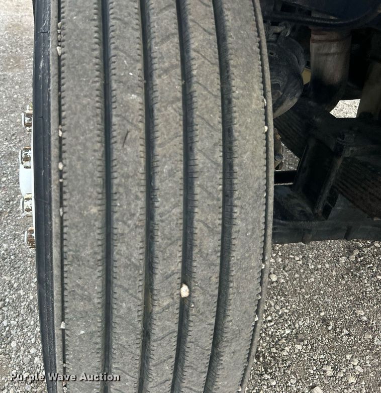 image for item EG1191 1991 Ottawa 30 yard truck