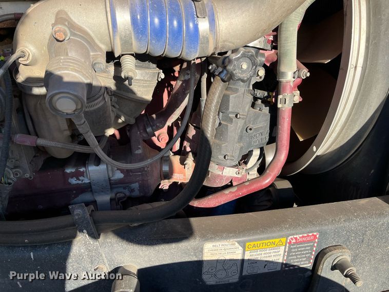 image for item EI0587 2012 Mack  CHU613 semi truck