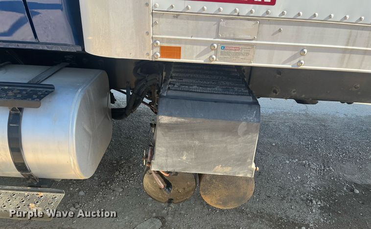 image for item EI0627 2013 International  WorkStar 7300 box truck