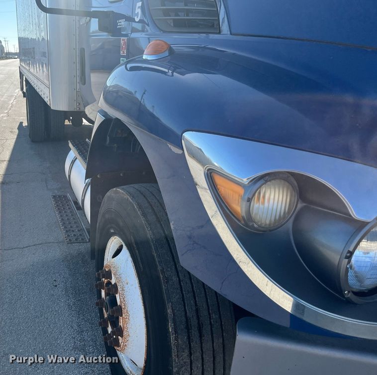 image for item EI0627 2013 International  WorkStar 7300 box truck