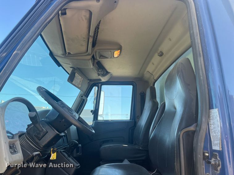 image for item EI0627 2013 International  WorkStar 7300 box truck