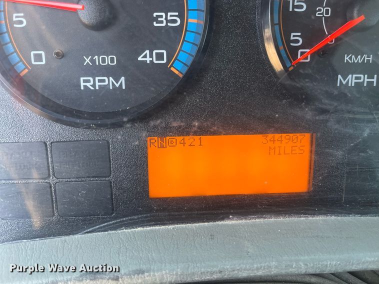 image for item EI0627 2013 International  WorkStar 7300 box truck