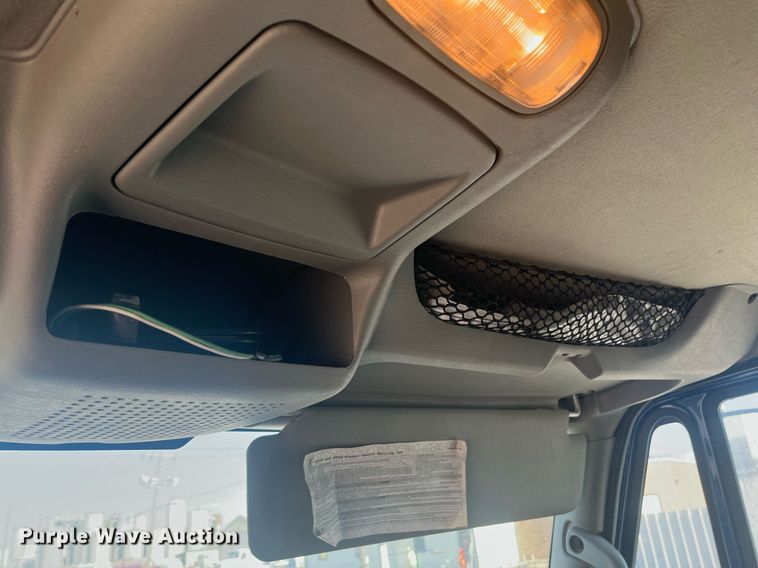 image for item EI0627 2013 International  WorkStar 7300 box truck