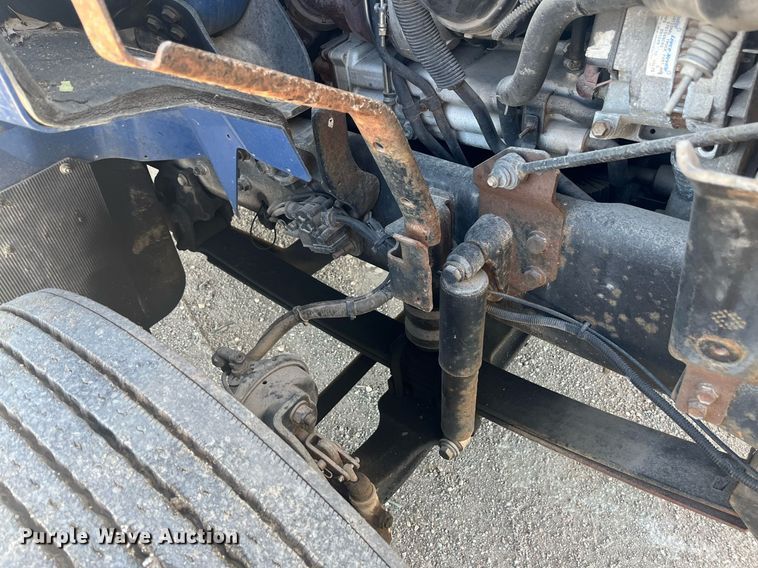 image for item EI0627 2013 International  WorkStar 7300 box truck