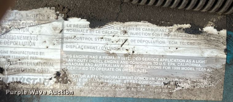 image for item EK4006 2000 International 4700 box truck