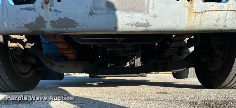 image for item EK4006 2000 International 4700 box truck