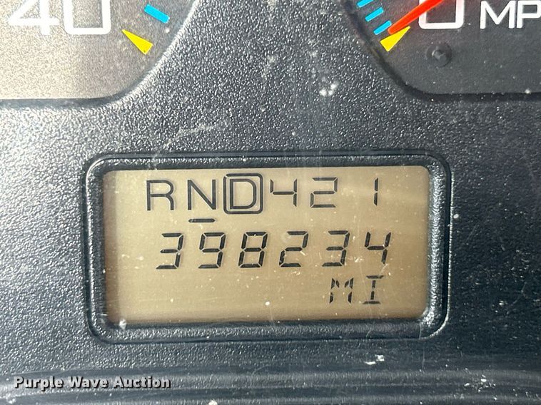 image for item EK4021 2005 International 4300 flatbed truck