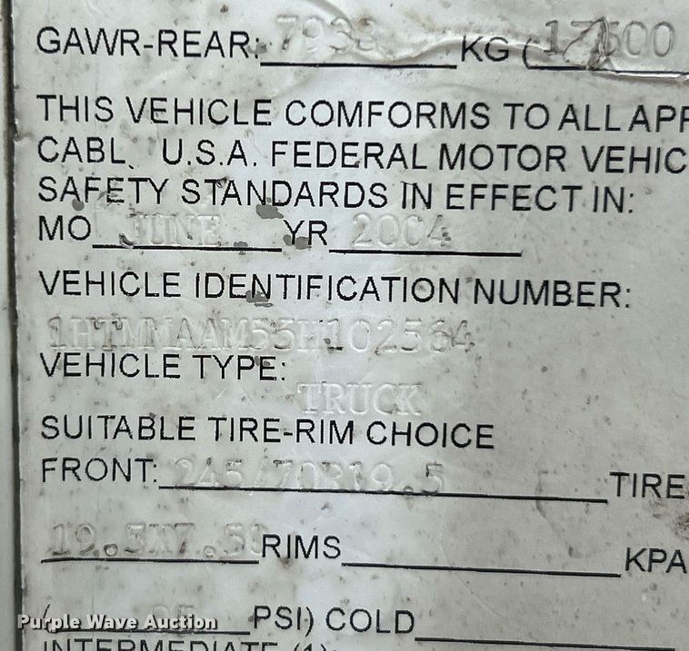 image for item EK4021 2005 International 4300 flatbed truck