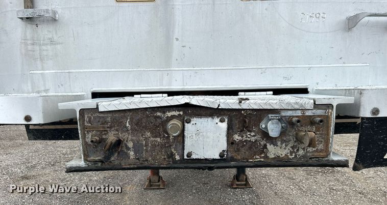 image for item KH9651 1997 East end dump trailer