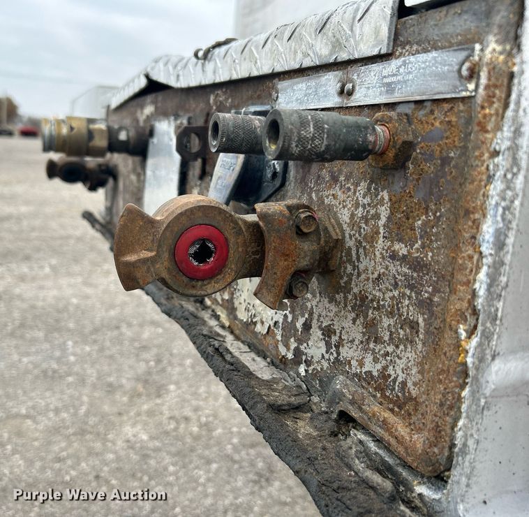 image for item KH9651 1997 East end dump trailer