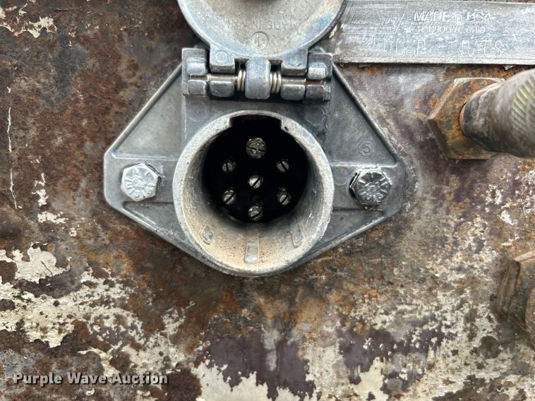 image for item KH9651 1997 East end dump trailer