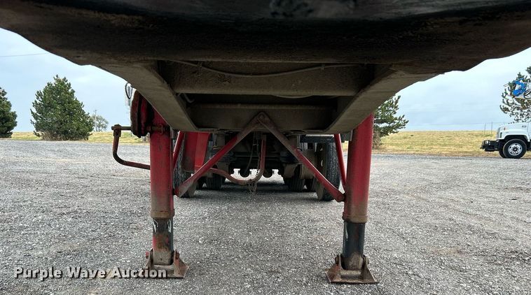 image for item KH9651 1997 East end dump trailer