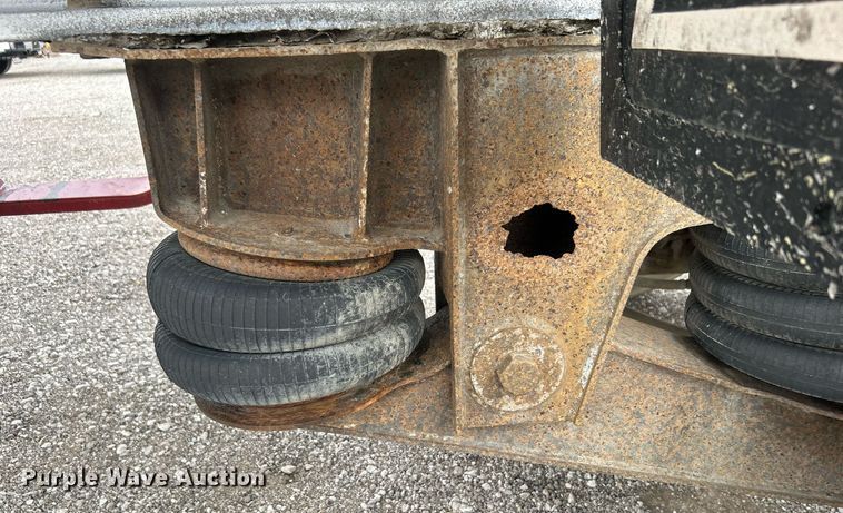 image for item KH9651 1997 East end dump trailer