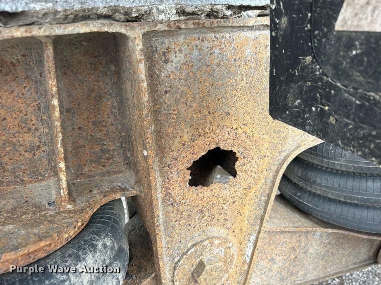 image for item KH9651 1997 East end dump trailer