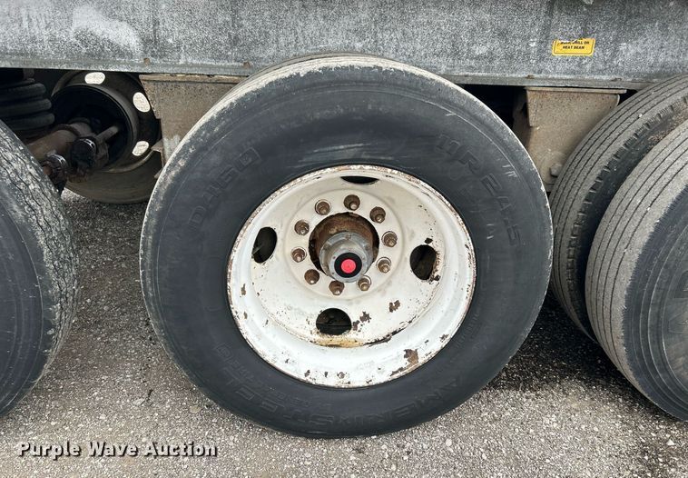 image for item KH9651 1997 East end dump trailer