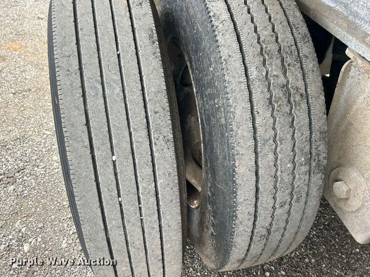 image for item KH9651 1997 East end dump trailer