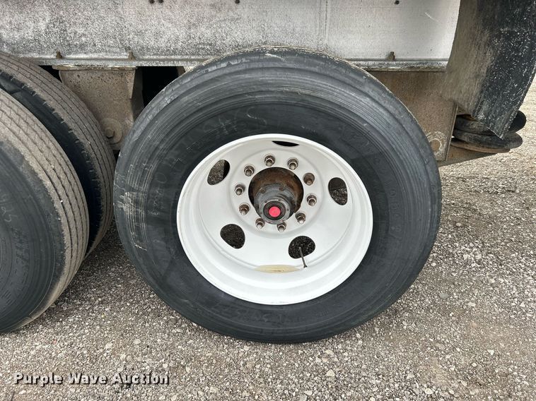 image for item KH9651 1997 East end dump trailer