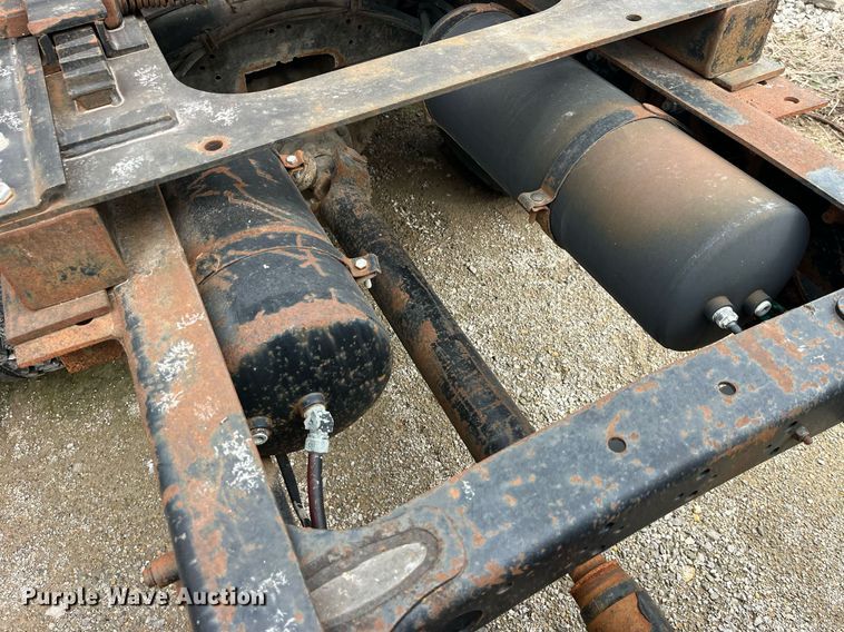 image for item LD9952 1994 Freightliner  FLD semi truck