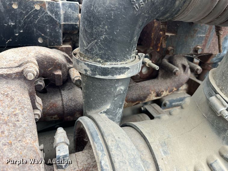 image for item LD9952 1994 Freightliner  FLD semi truck