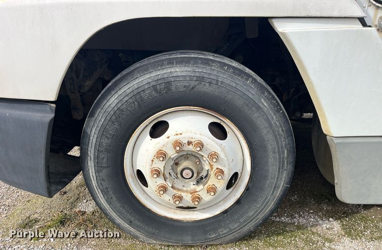 image for item LD9952 1994 Freightliner  FLD semi truck