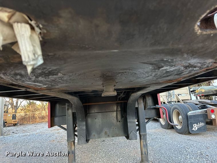 image for item LK9775 1976 Great Dane  drop deck trailer