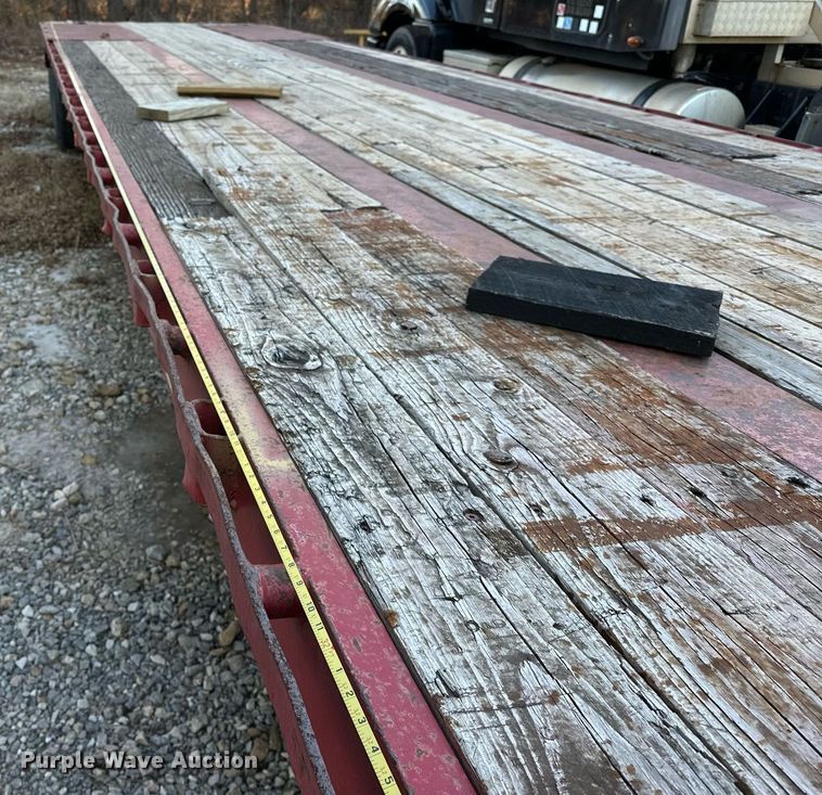 image for item LK9775 1976 Great Dane  drop deck trailer