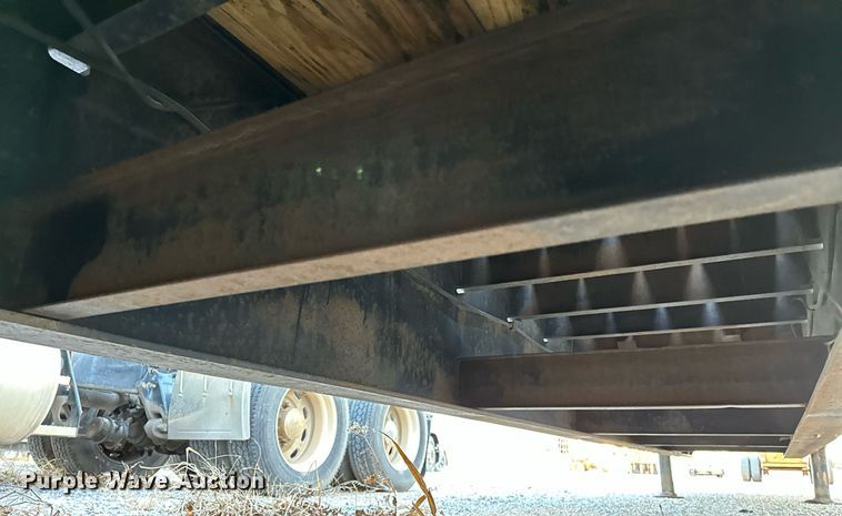 image for item LK9775 1976 Great Dane  drop deck trailer