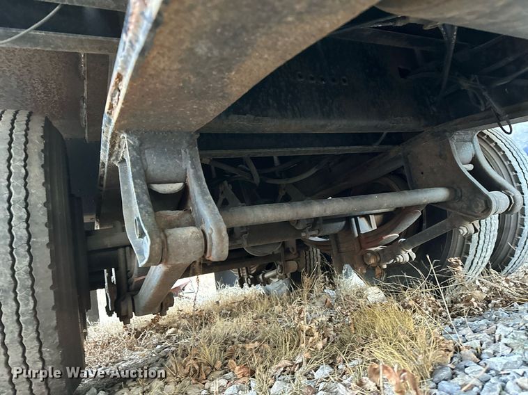 image for item LK9775 1976 Great Dane  drop deck trailer