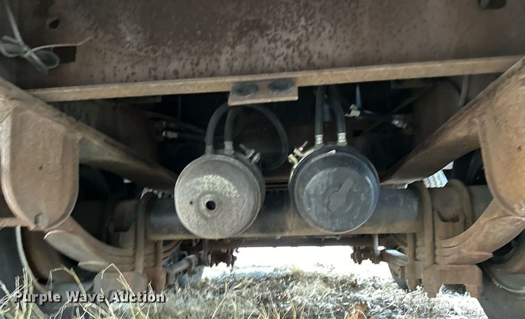 image for item LK9775 1976 Great Dane  drop deck trailer