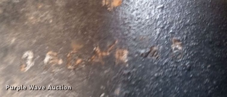 image for item LK9775 1976 Great Dane  drop deck trailer